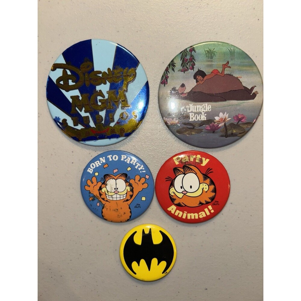 Vintage Disney Jungle Book MGM Studios Garfield Batman Collectible Buttons Pins